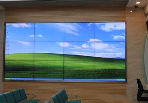 恭城液晶拼接屏的另类用法。